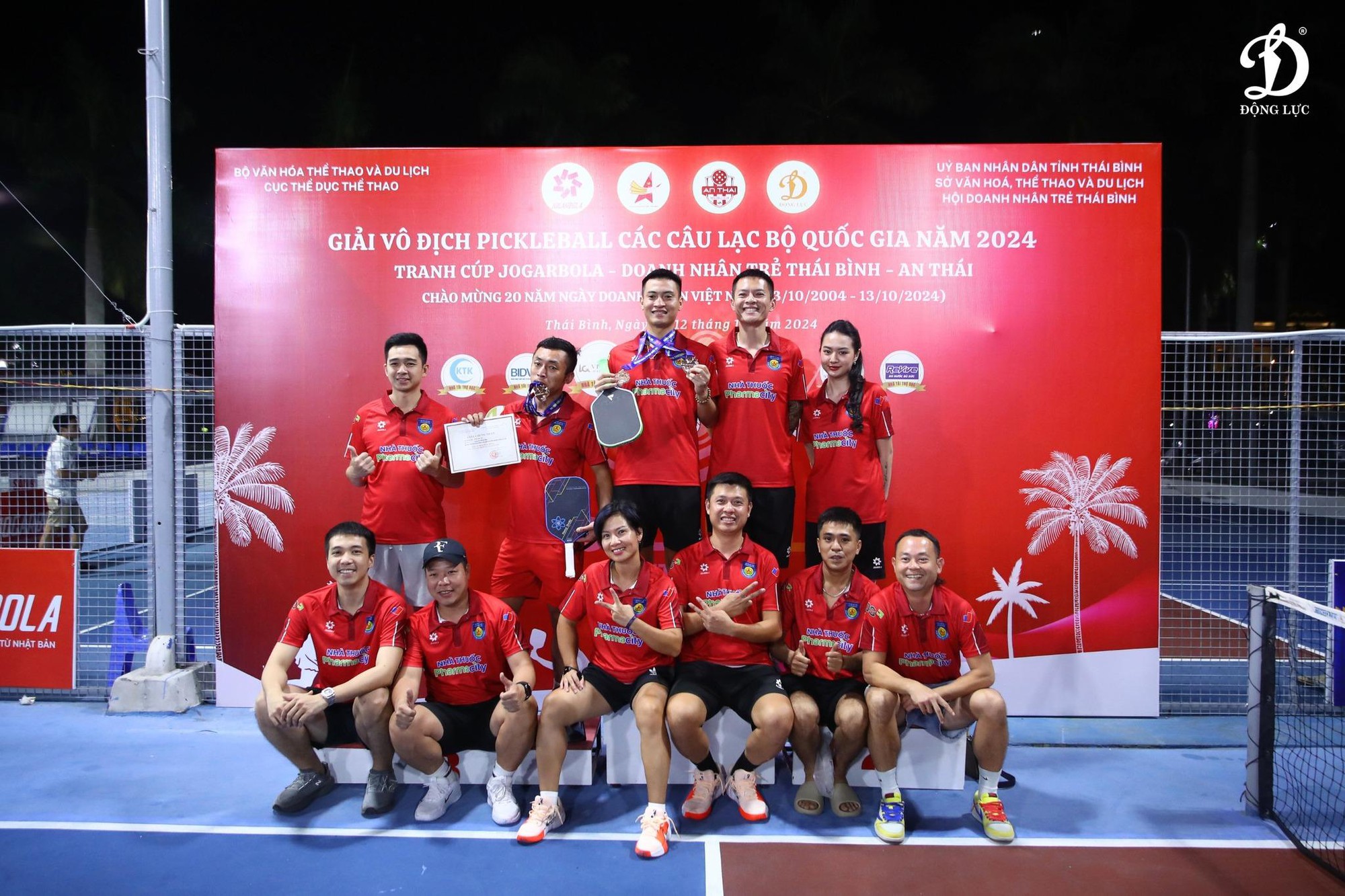 Tổng kết Giải vô địch Pickleball các CLB Quốc gia 2024: Dàn "trai xinh gái đẹp" lên đồ toả sáng - Ảnh 3.